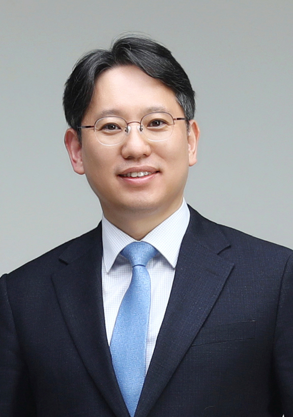 교무행정부총장 김재요
